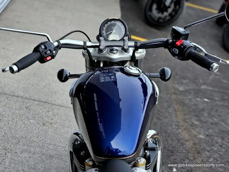 2025 Triumph Speedmaster, modrá, 0 km, dovoz Kanada — foto 7 z 12
