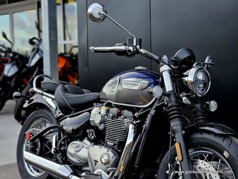 2025 Triumph Speedmaster, modrá, 0 km, dovoz Kanada — foto 9 z 12