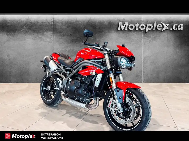 2017 Triumph Unspecified, 14 787 km, dovoz Kanada — foto 2 z 6