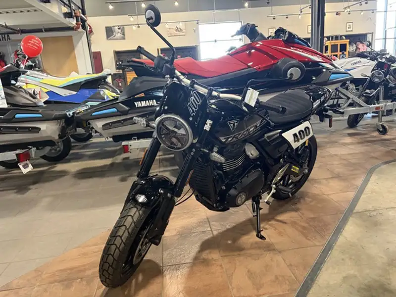 2027 Triumph Tracker 400, černá, 1 km, dovoz Kanada — foto 2 z 4