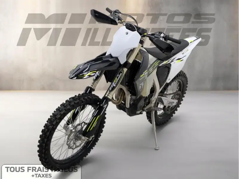 2026 Triumph TF 250-E, 1 km, dovoz Kanada — foto 5 z 12