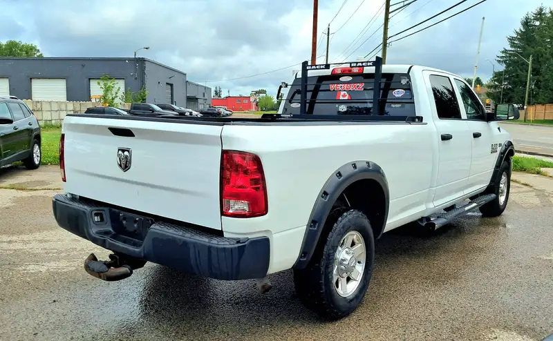 2016 RAM 2500 ST, bílá, 182 000 km, dovoz Kanada — foto 4 z 12