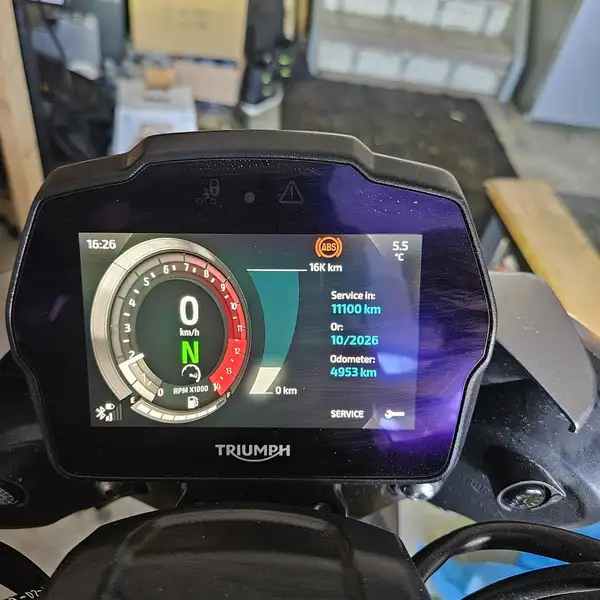 2022 Triumph Unspecified, 4 960 km, dovoz Kanada — foto 9 z 10