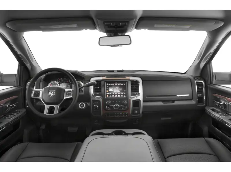 2018 RAM 2500, bílá, 140 332 km, dovoz Kanada — foto 5 z 12