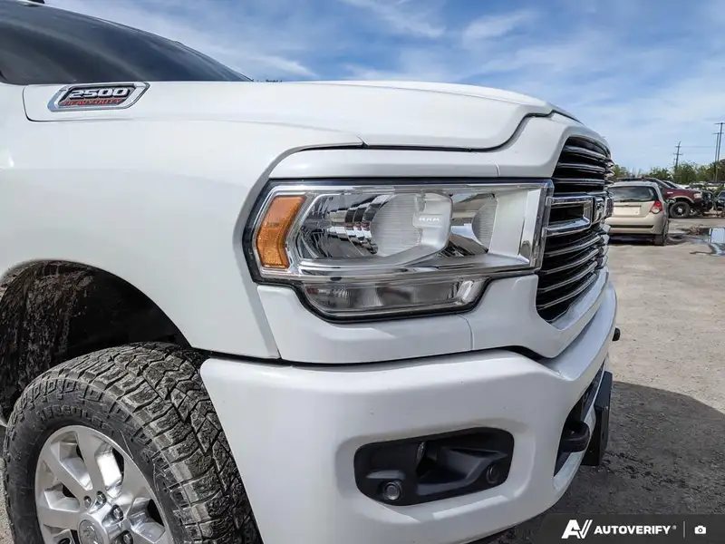2019 RAM 2500, bílá, 184 843 km, dovoz Kanada — foto 7 z 12