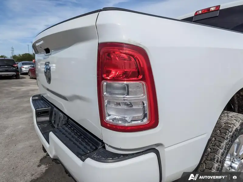 2019 RAM 2500, bílá, 184 843 km, dovoz Kanada — foto 8 z 12
