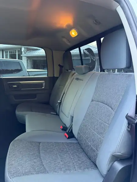 2016 RAM 2500 Crew cab, bílá, 226 000 km, dovoz Kanada — foto 7 z 12