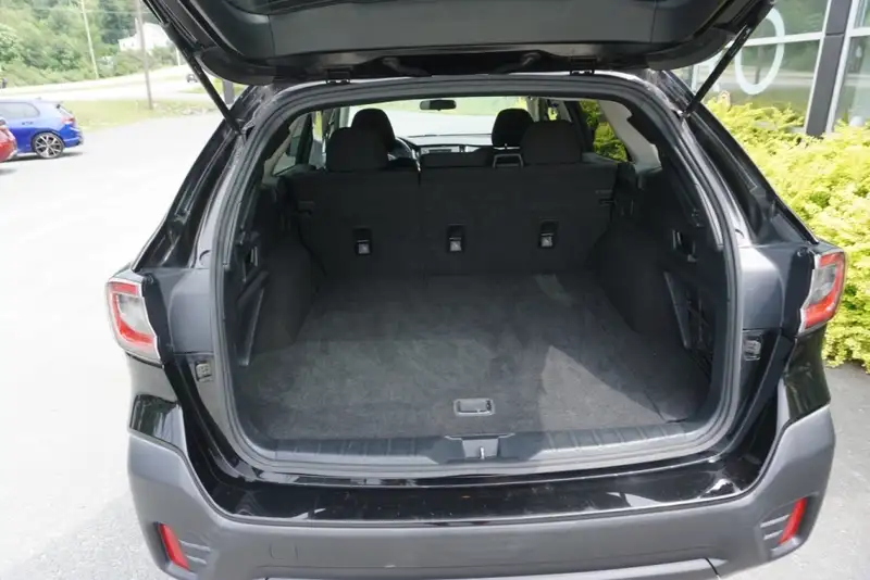 2020 Subaru Outback Commodité+hyper propre, černá, 120 600 km, dovoz Kanada — foto 9 z 12