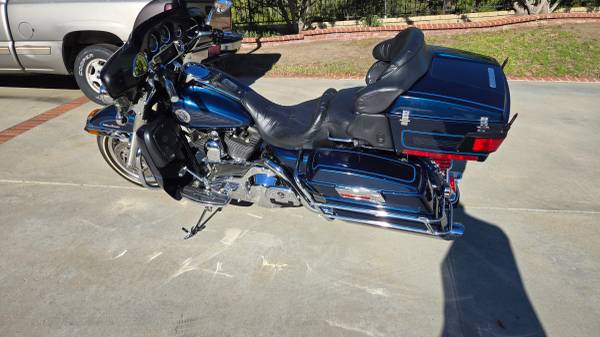 2003 Harley-Davidson, dovoz USA — foto 4 z 12