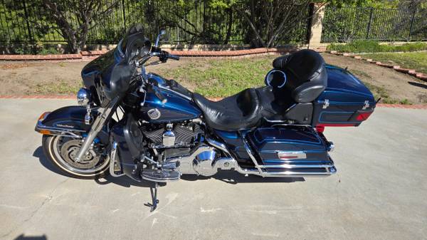 2003 Harley-Davidson, dovoz USA — foto 7 z 12