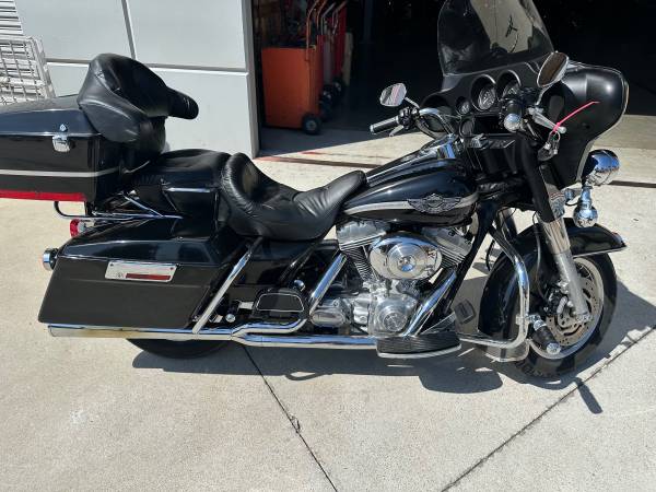 2003 Harley-Davidson, dovoz USA — foto 10 z 11