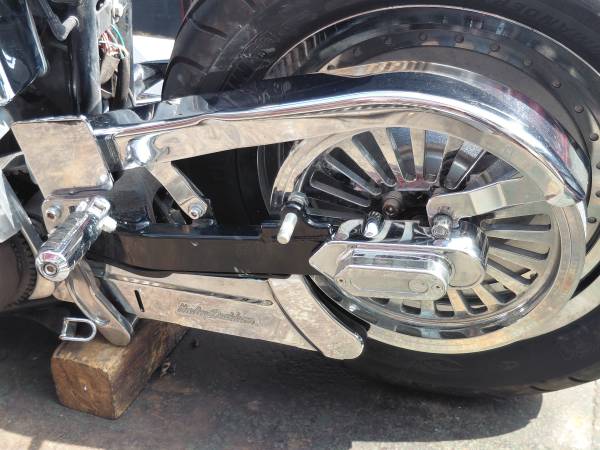 1998 Harley-Davidson, dovoz USA — foto 3 z 7
