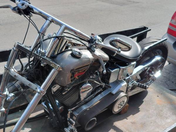 1998 Harley-Davidson, dovoz USA — foto 7 z 7