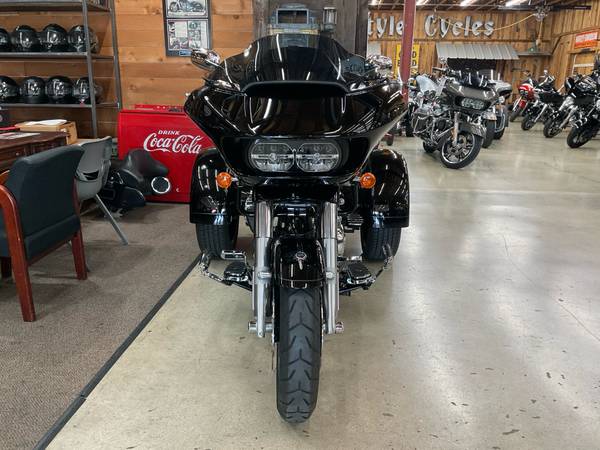 2023 Harley-Davidson, dovoz USA — foto 3 z 12
