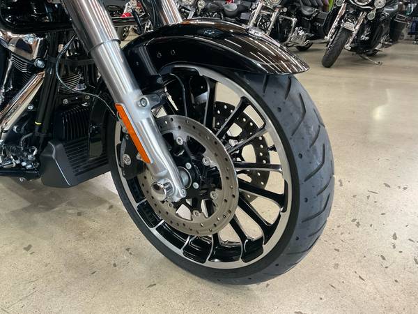 2023 Harley-Davidson, dovoz USA — foto 6 z 12