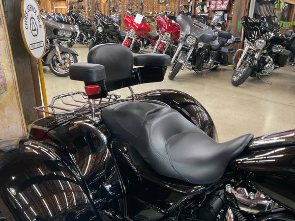 2023 Harley-Davidson, dovoz USA — foto 7 z 12