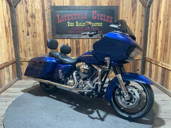 2016 Harley-Davidson, dovoz USA — foto 2 z 12