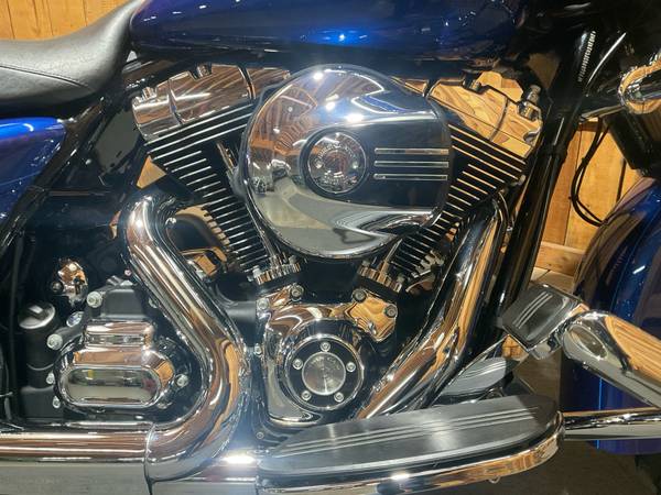 2016 Harley-Davidson, dovoz USA — foto 9 z 12