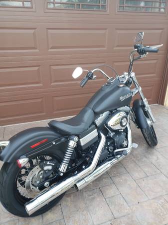 2012 Harley-Davidson, černá, dovoz USA — foto 3 z 7