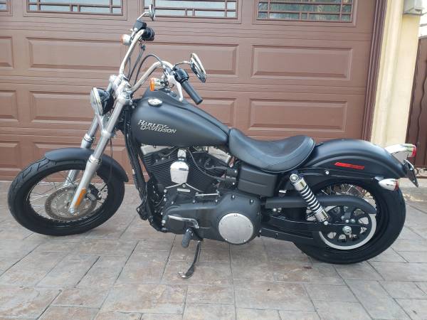 2012 Harley-Davidson, černá, dovoz USA — foto 4 z 7