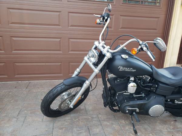 2012 Harley-Davidson, černá, dovoz USA — foto 5 z 7