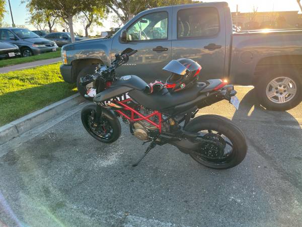 2008 Ducati, dovoz USA — foto 2 z 12