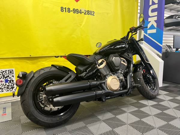 2025 Suzuki, dovoz USA — foto 3 z 12