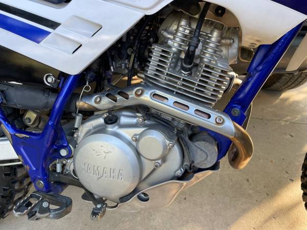 2001 Yamaha, dovoz USA — foto 2 z 3