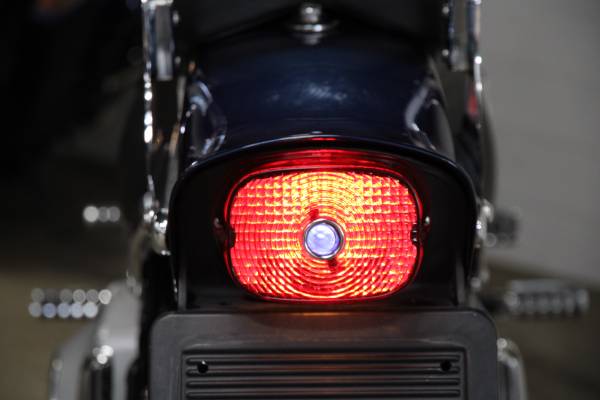 2000 Harley-Davidson, dovoz USA — foto 11 z 12