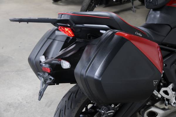 2023 Triumph, dovoz USA — foto 4 z 12