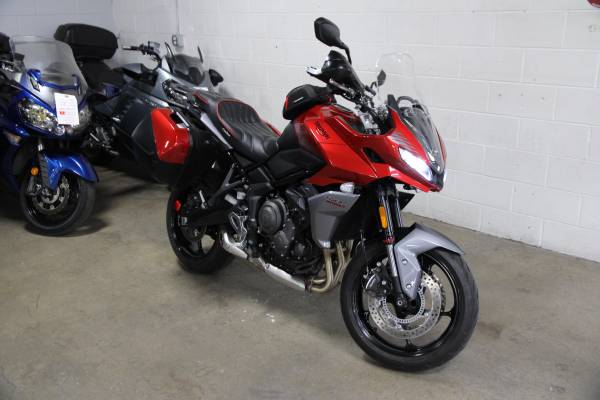 2023 Triumph, dovoz USA — foto 5 z 12