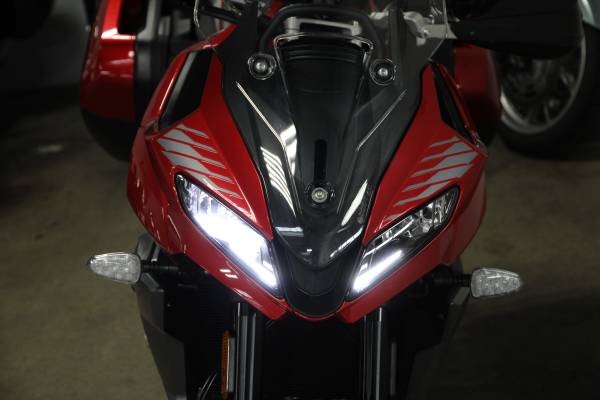 2023 Triumph, dovoz USA — foto 7 z 12