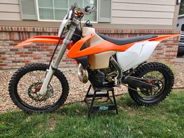 2017 KTM, dovoz USA — foto 4 z 12