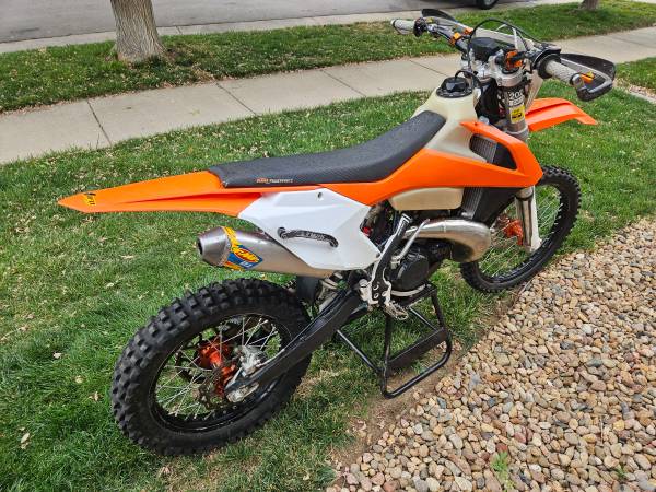 2017 KTM, dovoz USA — foto 6 z 12