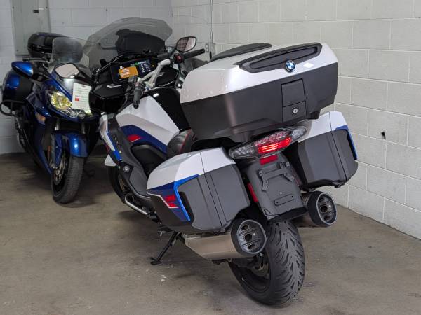 2023 BMW, dovoz USA — foto 3 z 12