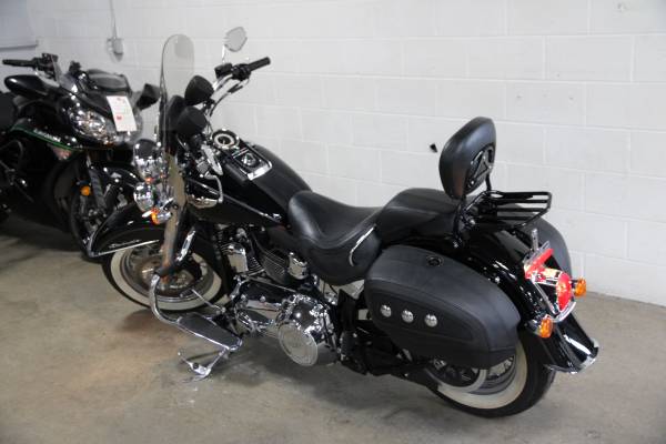 2015 Harley-Davidson, dovoz USA — foto 3 z 12