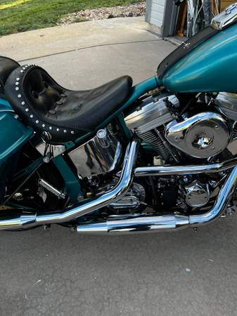 2003 Harley-Davidson, dovoz USA — foto 3 z 11