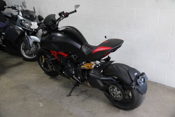 2022 Ducati, dovoz USA — foto 3 z 12