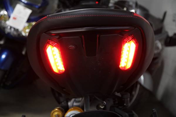 2022 Ducati, dovoz USA — foto 5 z 12