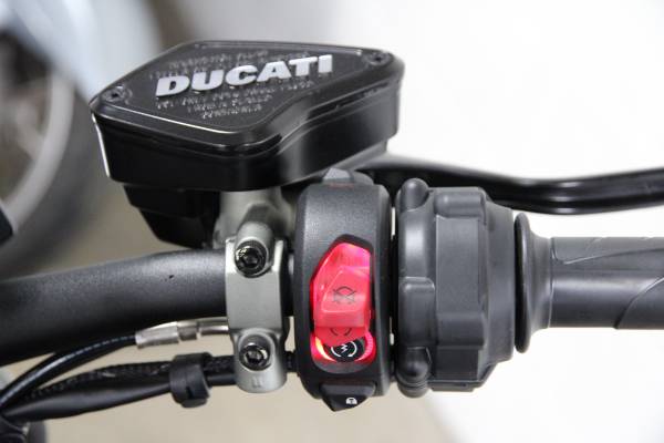 2022 Ducati, dovoz USA — foto 7 z 12