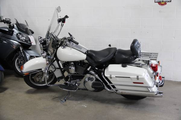 2002 Harley-Davidson, dovoz USA — foto 3 z 12