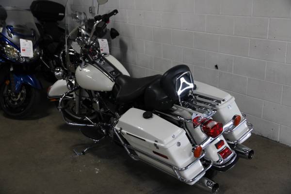 2002 Harley-Davidson, dovoz USA — foto 4 z 12