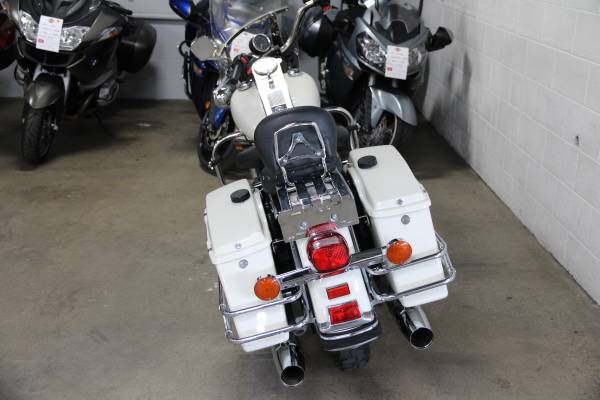 2002 Harley-Davidson, dovoz USA — foto 5 z 12