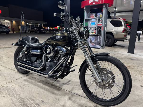 2015 Harley-Davidson, dovoz USA — foto 1 z 12 2015 Harley-Davidson, dovoz USA — foto 1 z 12