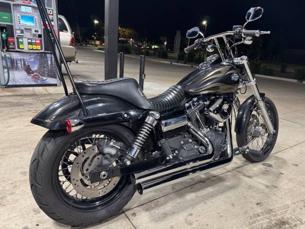 2015 Harley-Davidson, dovoz USA — foto 3 z 12