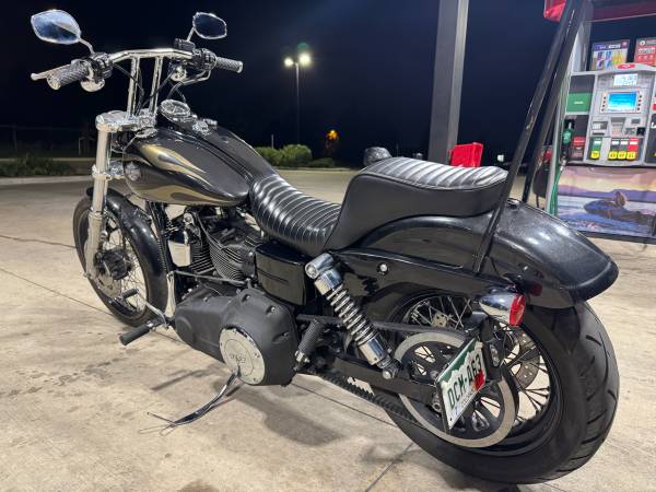 2015 Harley-Davidson, dovoz USA — foto 8 z 12
