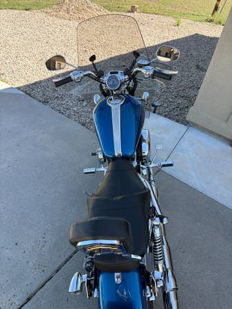 2005 Harley-Davidson, dovoz USA — foto 6 z 9