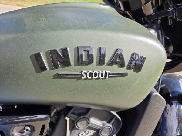 2023 Indian, dovoz USA — foto 2 z 9
