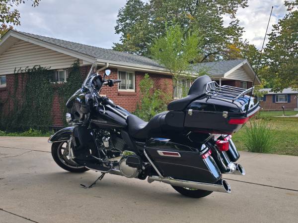 2017 Harley-Davidson, dovoz USA — foto 4 z 7