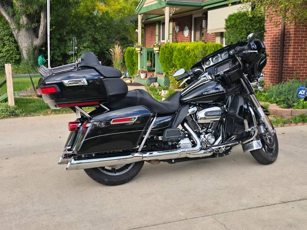 2017 Harley-Davidson, dovoz USA — foto 5 z 7
